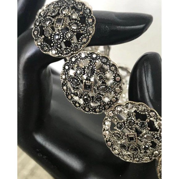Black Crystal Alloy‎ Stretch Bracelet - Picture 1 of 2